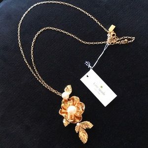 Kate spade lavish blooms necklace